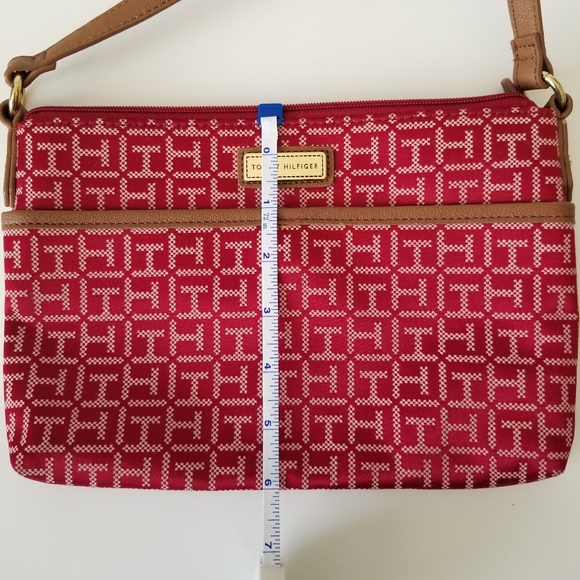 🚫SOLD🚫TommyHilfiger▪︎Crossbody Purse - Picture 10 of 13